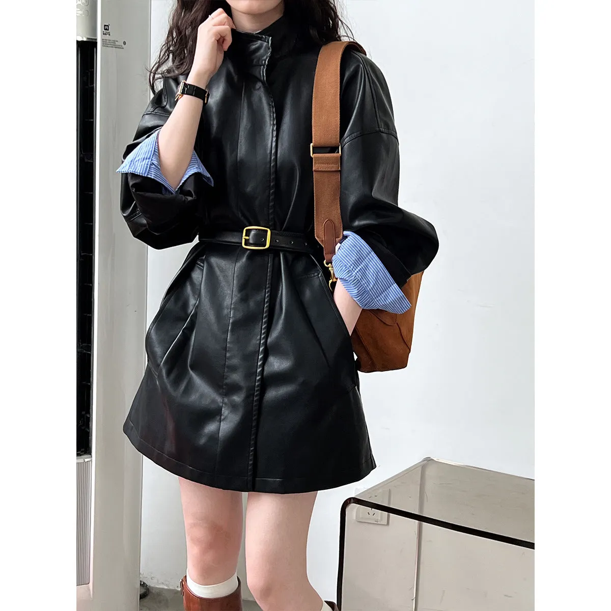 Amozae birkenstock clogs outfit fall 2024 Autumn Minimalist French Neutral Cool Black Profile Stand Collar Mid-Length PU Leather Coat