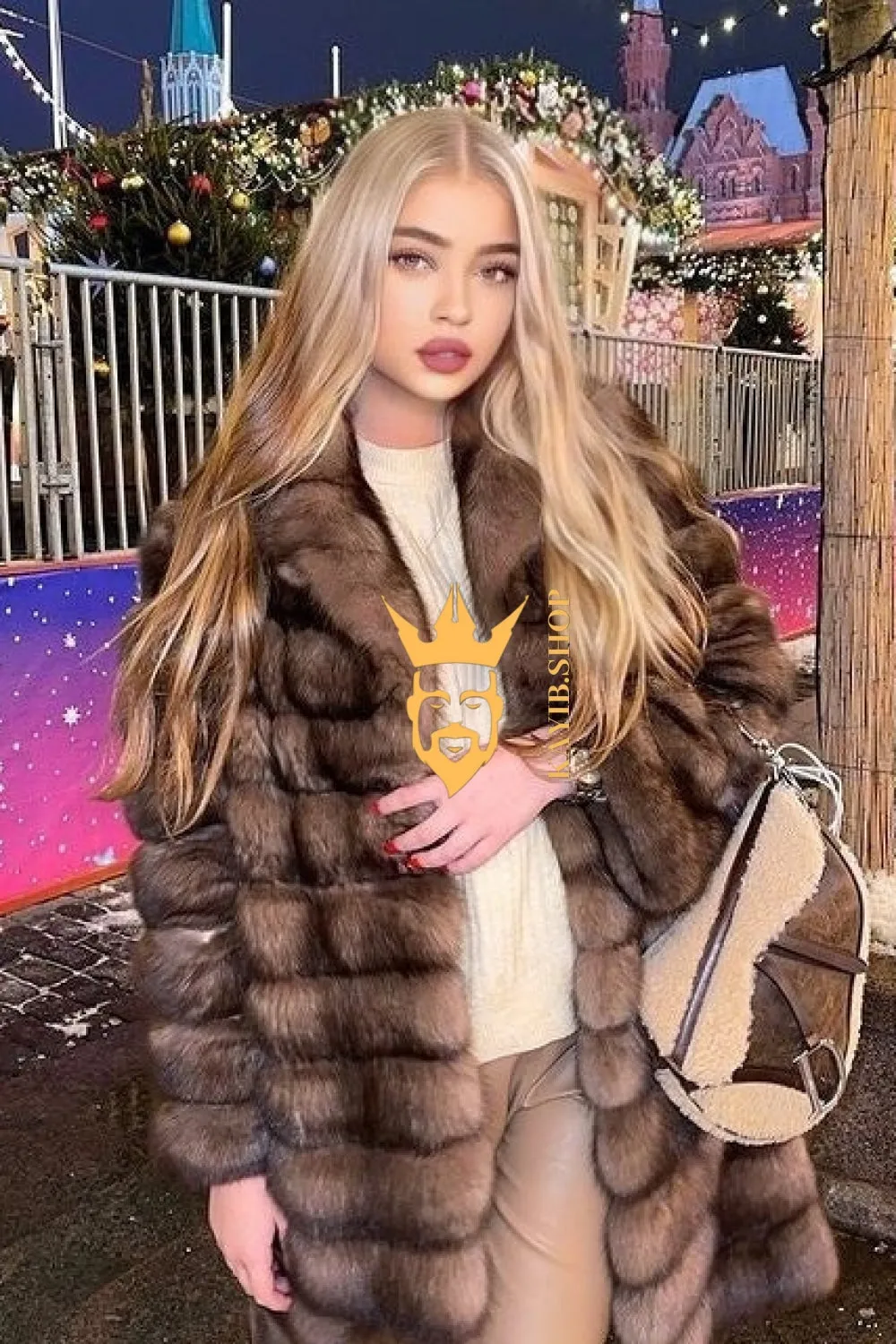 Luxury Tiger-Striped Raccoon Fur Short Coat - Stay Stylish and Warm with Oversized Sleeves