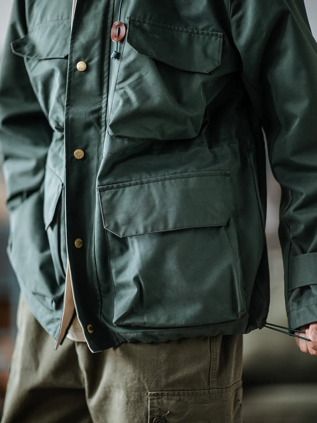 MULTI-POCKETS WINDPROOF JACKET