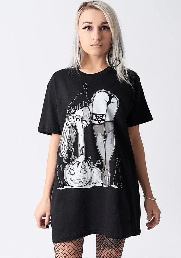 October Cute Occult | T-SHIRT