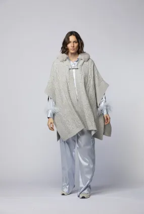 PONCHO EN MAILLE ET FUREVER