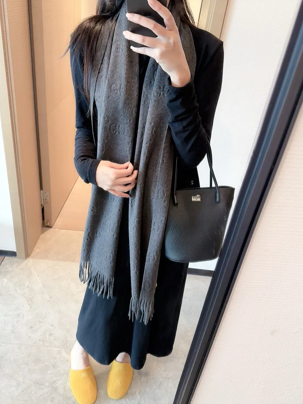 SCARF IN BLACK CASHMERE 405597