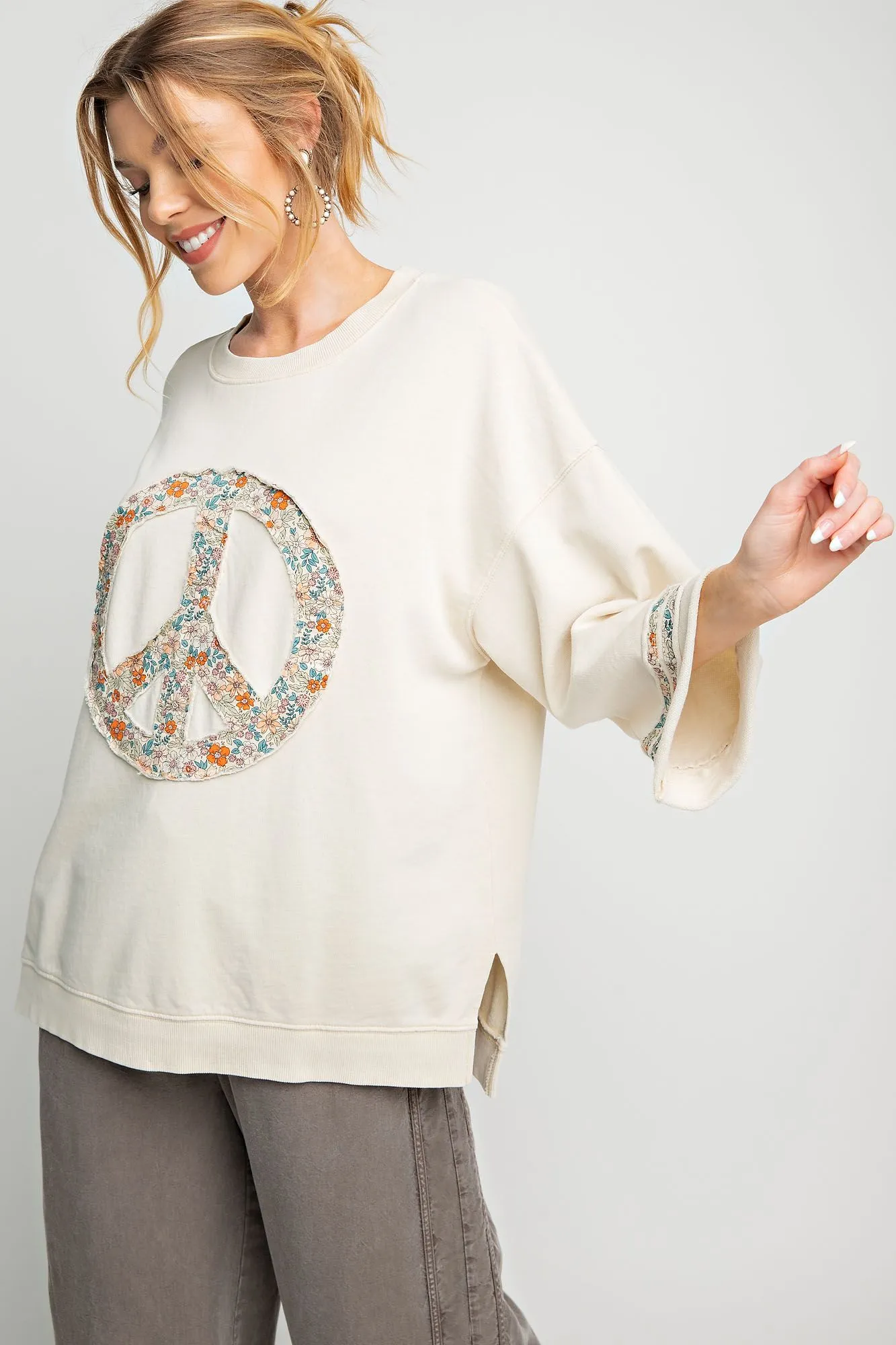 Slub mix ribbed fabric mineral wash top with peace sign symbol RESTOCKED