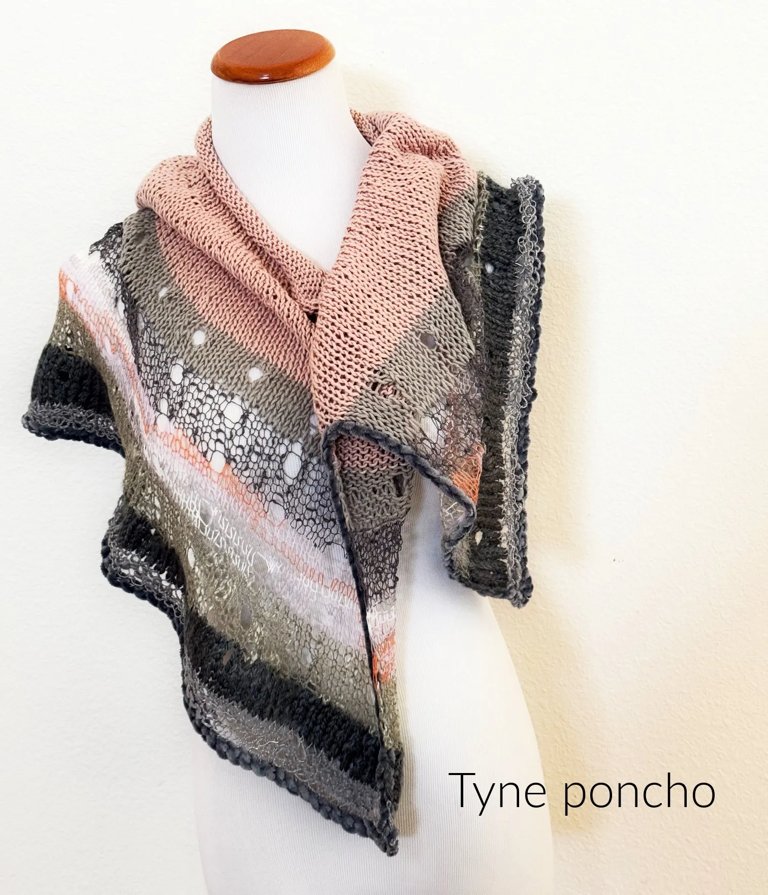 Tyne poncho