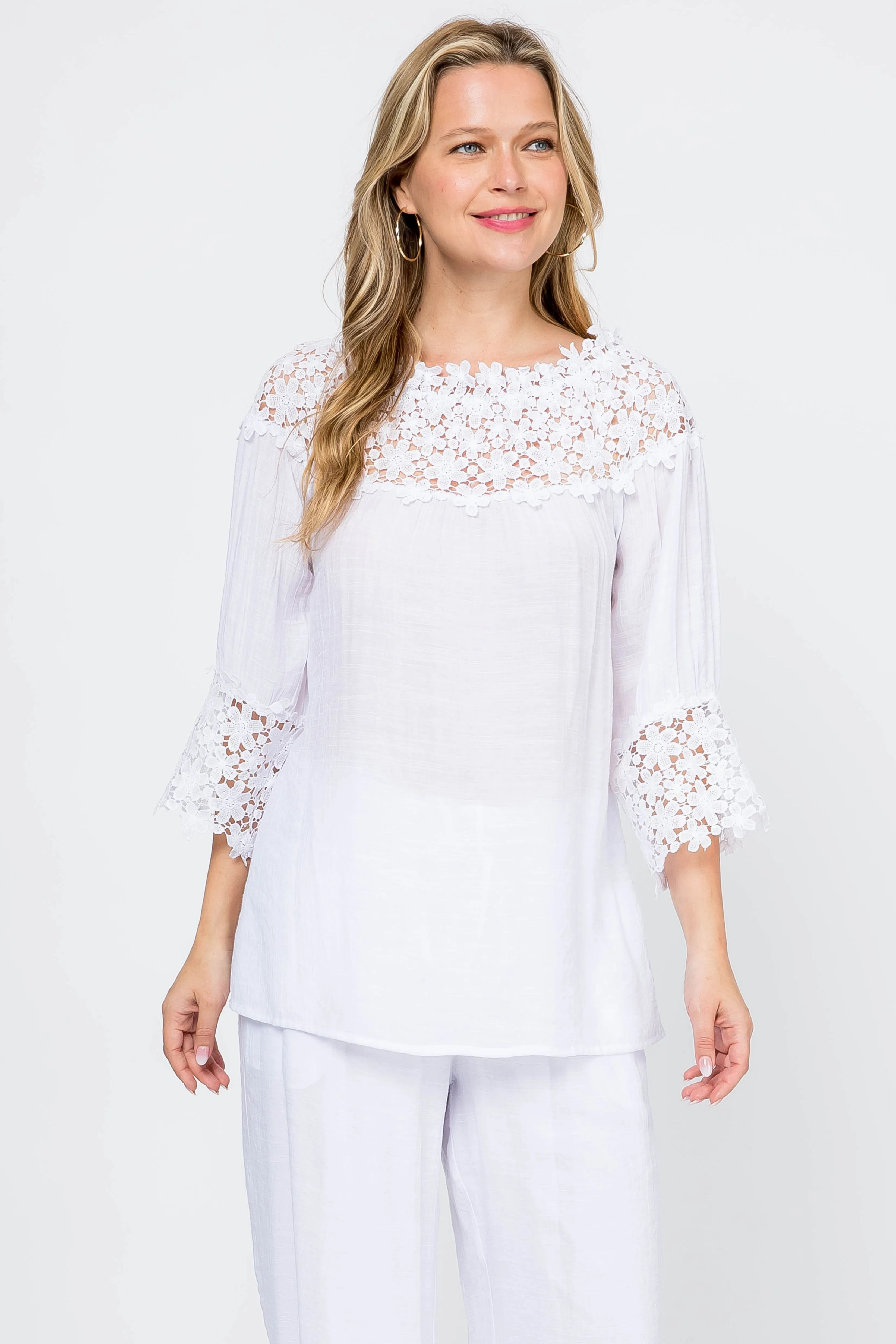 Women's Casual Crochet Trimmed Scoop Neck ¾ Sleeve Tunic Top