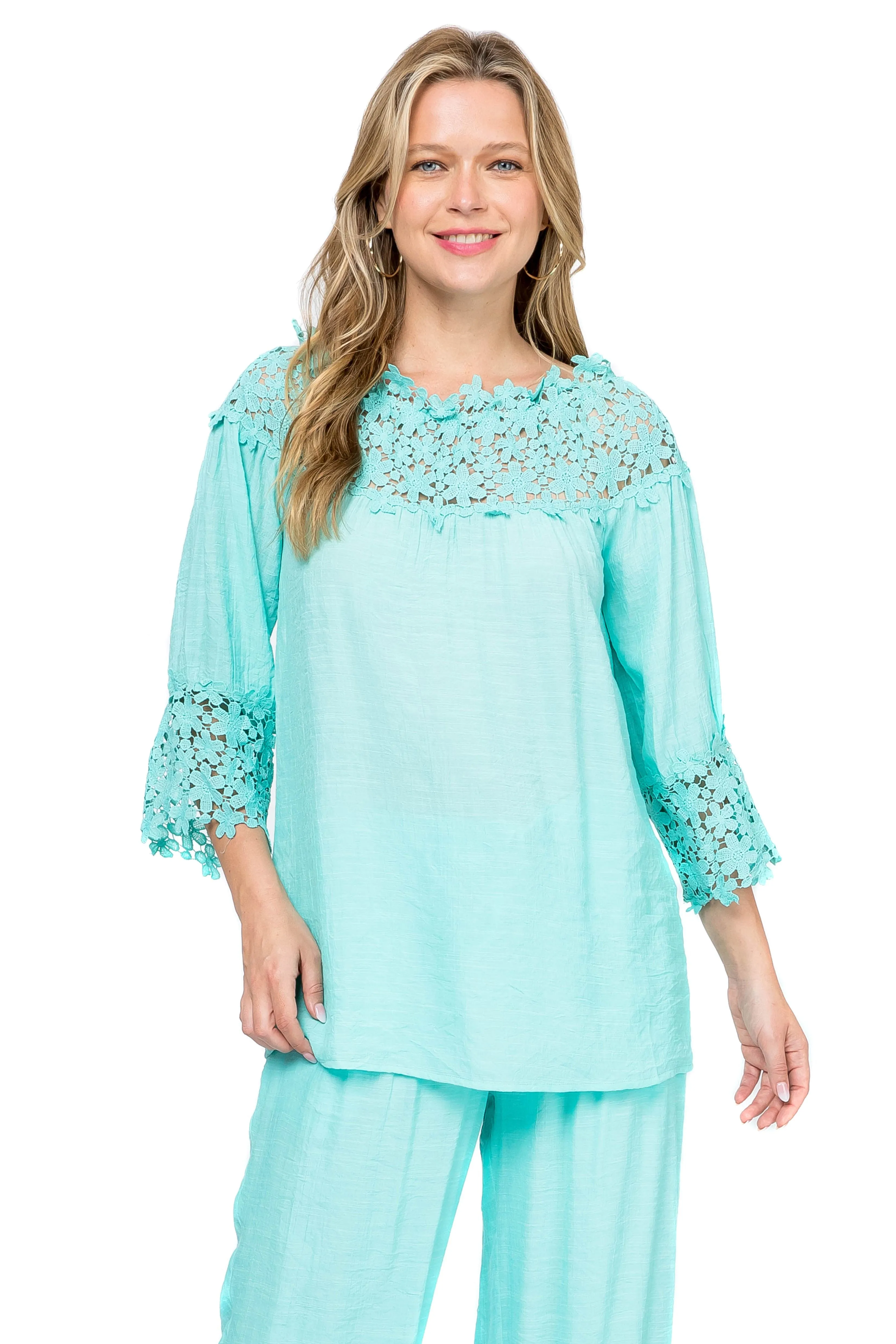 Women's Casual Crochet Trimmed Scoop Neck ¾ Sleeve Tunic Top