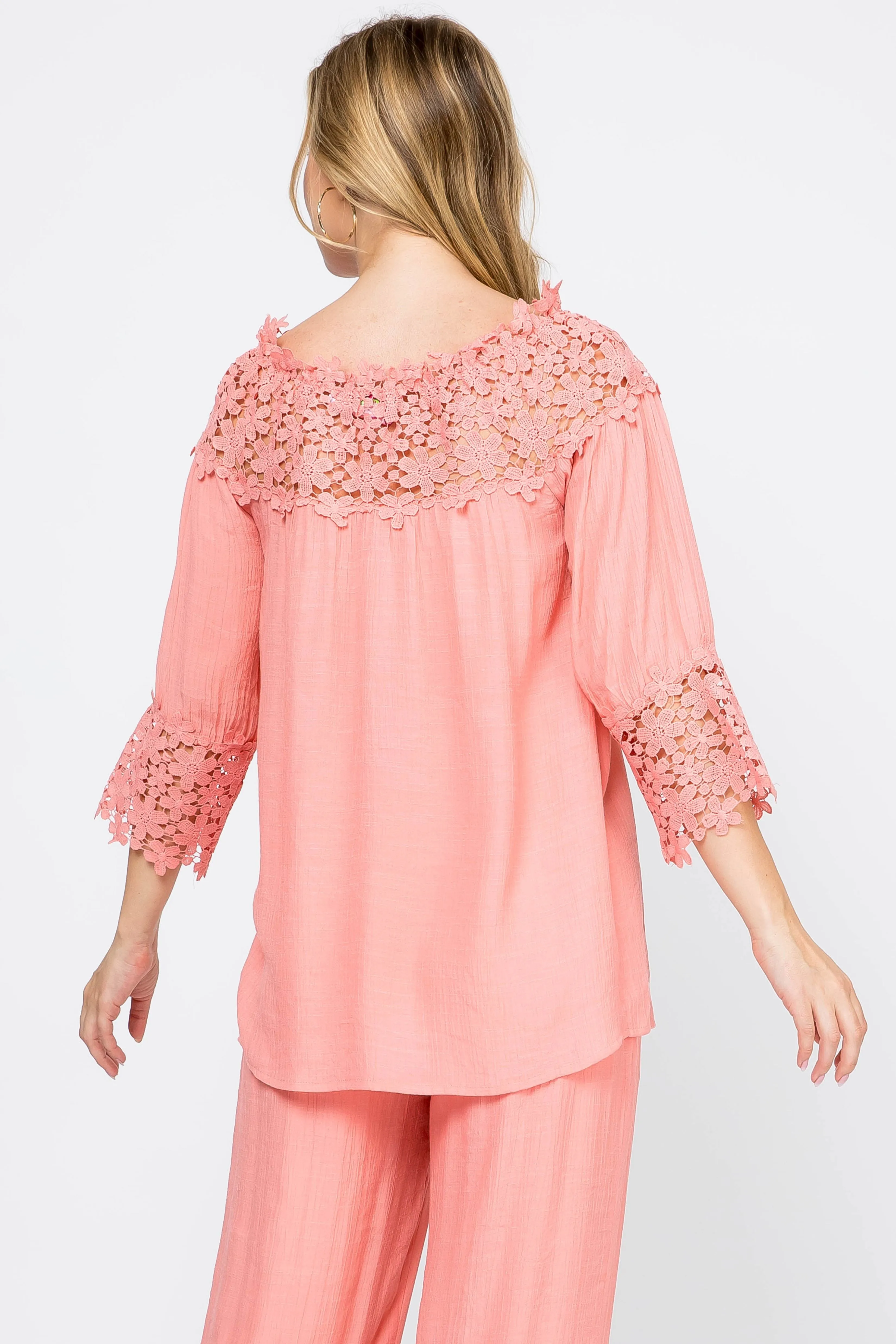 Women's Casual Crochet Trimmed Scoop Neck ¾ Sleeve Tunic Top