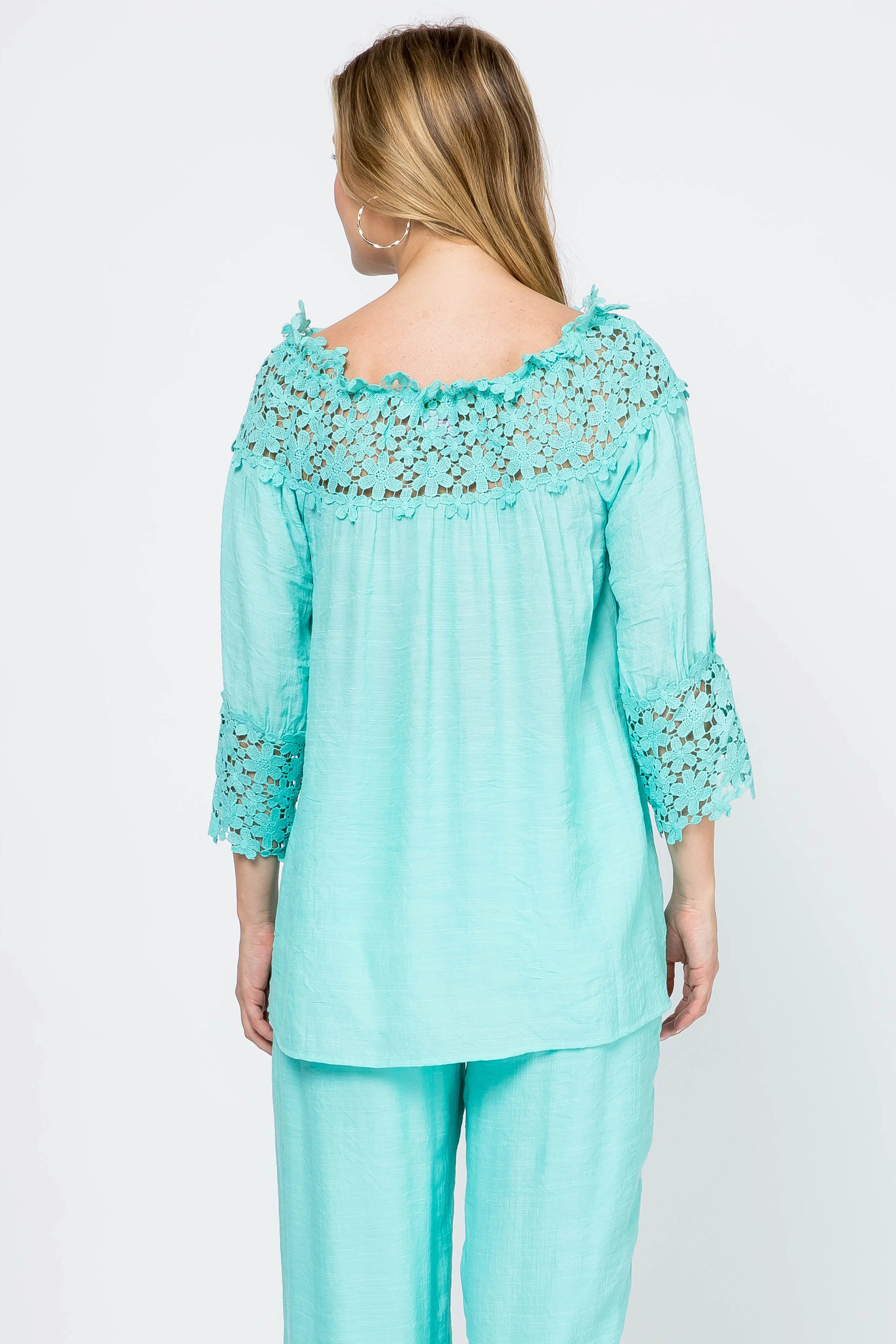 Women's Casual Crochet Trimmed Scoop Neck ¾ Sleeve Tunic Top