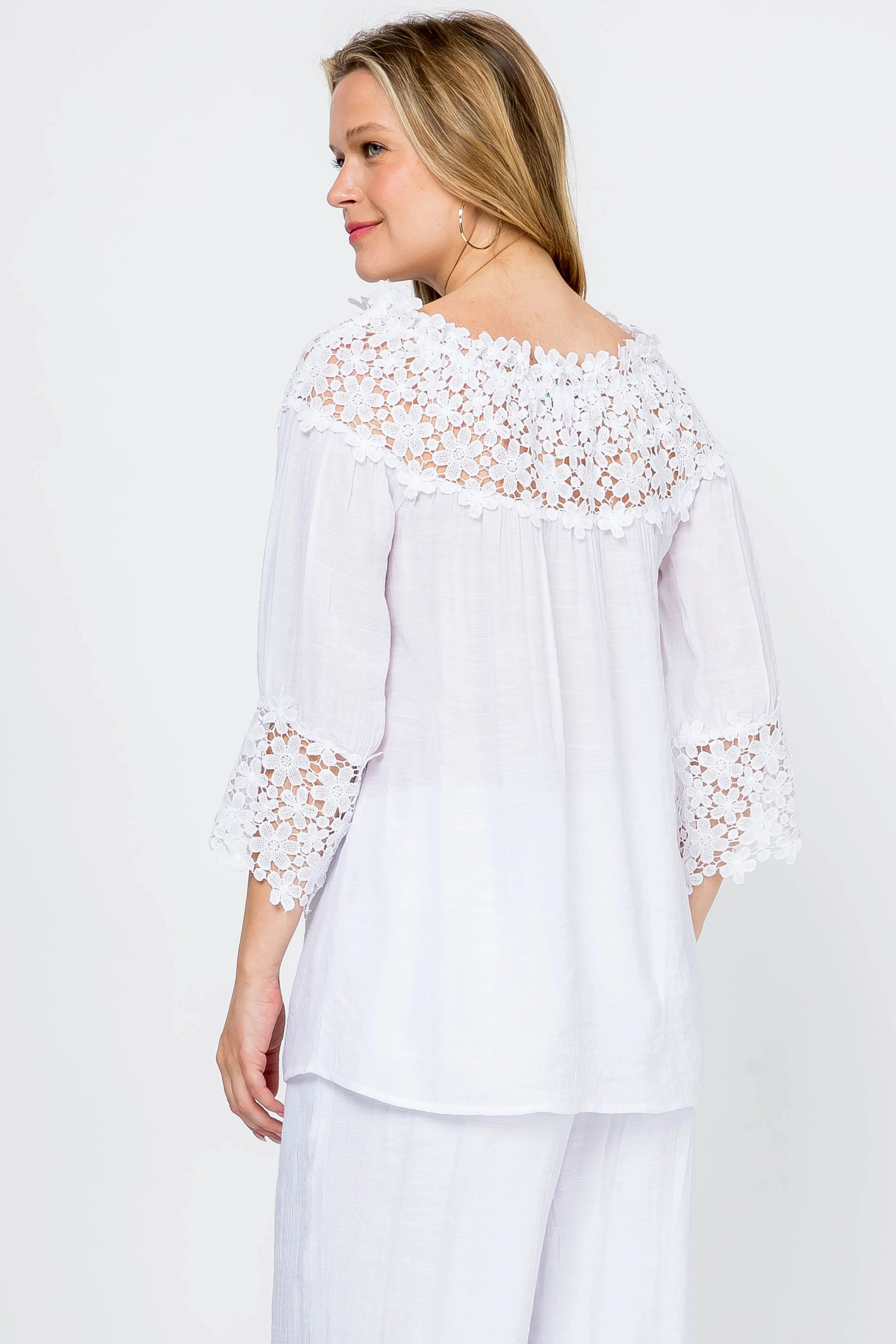 Women's Casual Crochet Trimmed Scoop Neck ¾ Sleeve Tunic Top